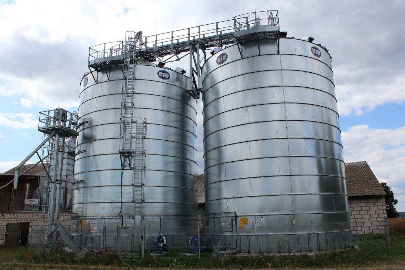 Grain-dryer-cleaner